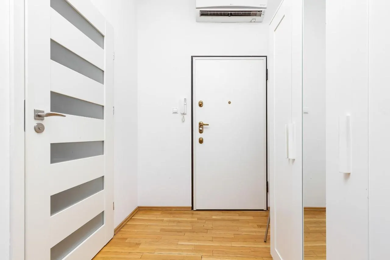 Warsaw City Centre Apartment Poznanska With Air-Conditioning By Noclegi Renters 0*,  Poland